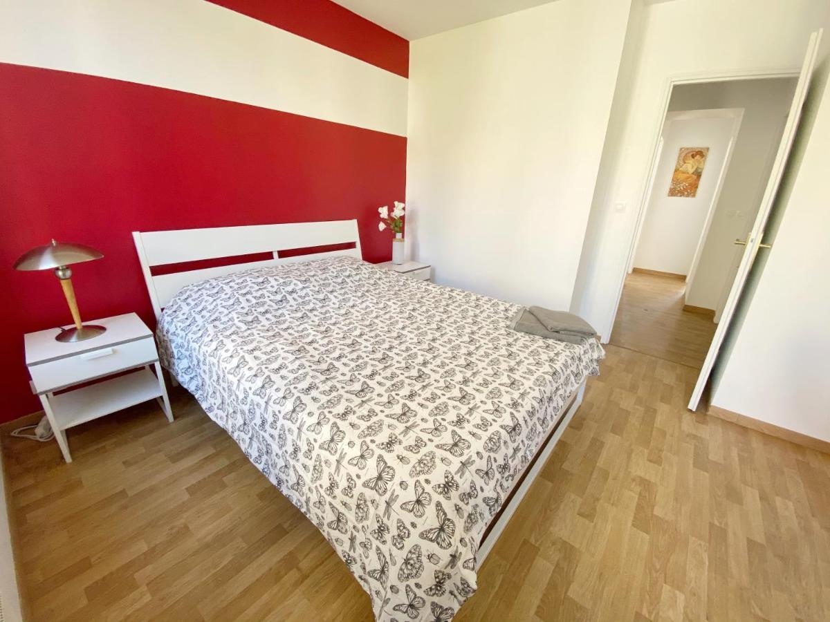 22 Chic & Cosy Grand Appart 92M2 Parking Gratuit Hypercentre Netflix Saint-Etienne  Ngoại thất bức ảnh